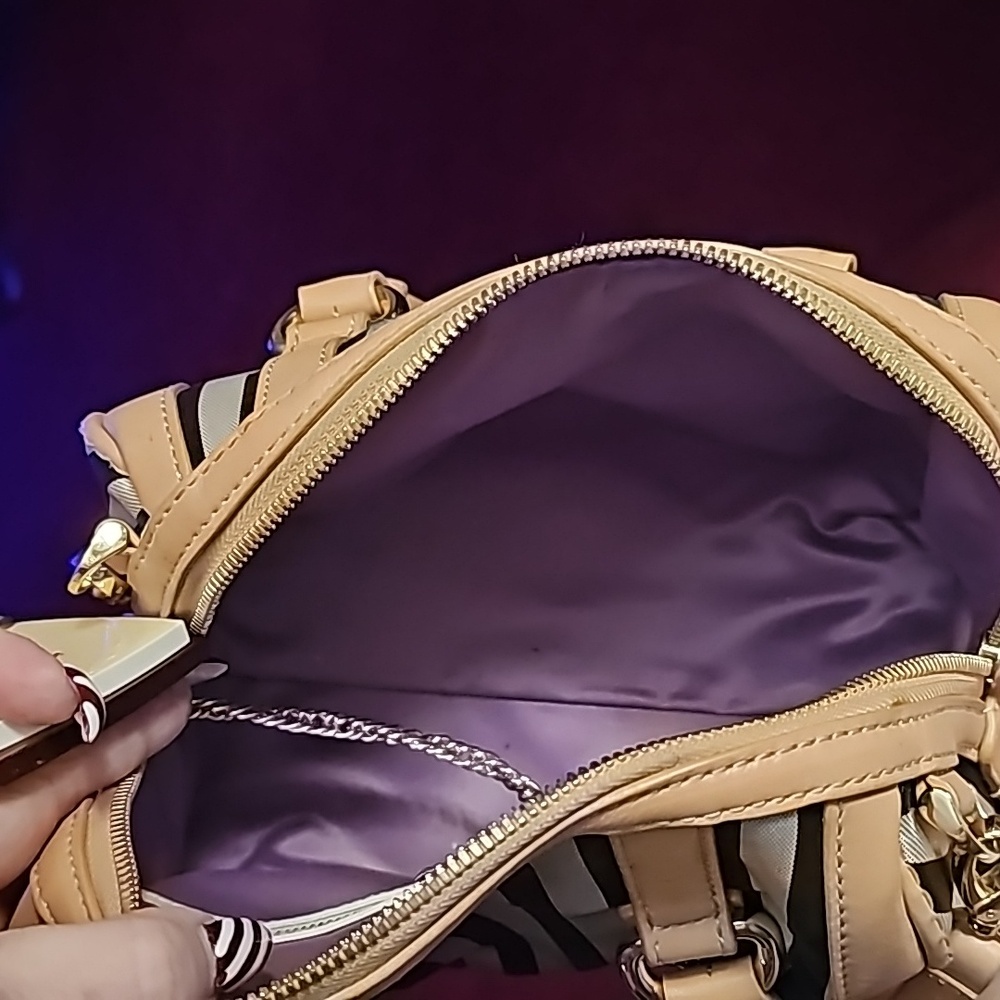 Henri Bendel Centennial Barrel Two-Way Satchel w/ Mirror - Picture 14 of 17